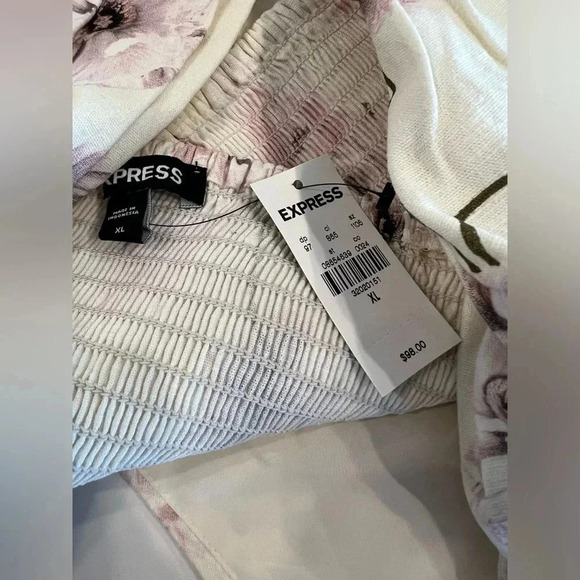 Express Floral Puff Sleeve Ruched Cropped Top NWT - Picture 12 of 14